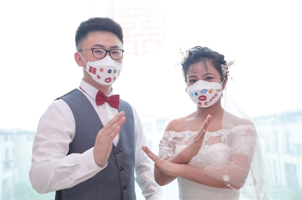 阿里首个口罩婚礼盛大上演 张勇:请做好另一半的CCO