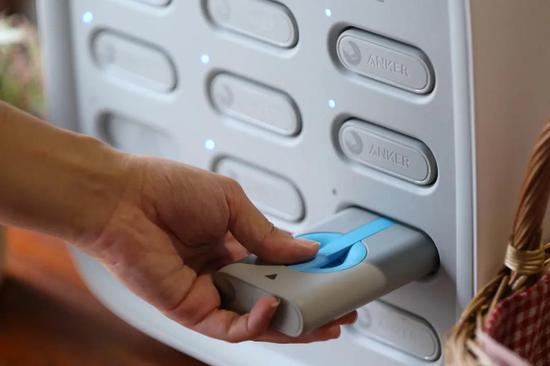 共享充电宝暴利?小电:我就亏了1个亿