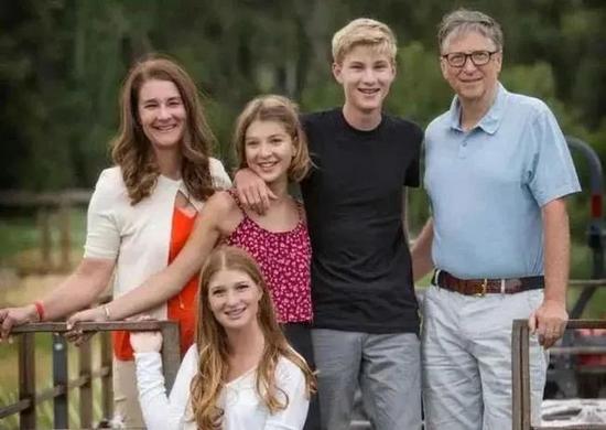 盖茨离婚:爱情是永恒的 爱人不是