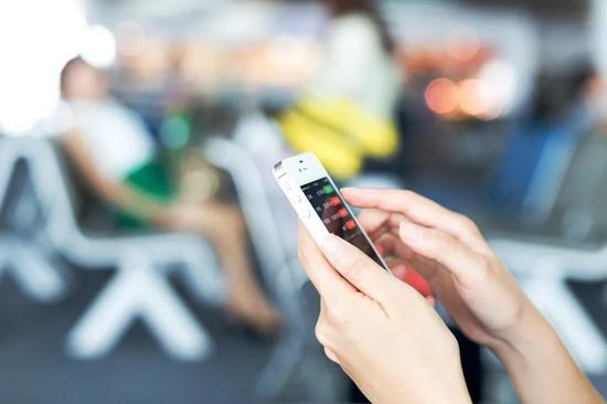 谁是手机金融之王?