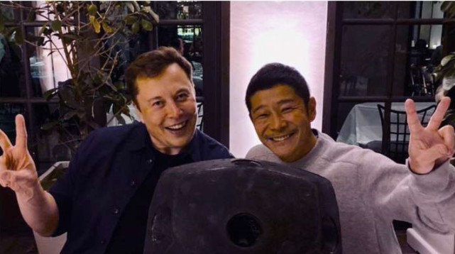 终于成功了!马斯克笑开花,SpaceX星舰万米高空飘下完美着陆