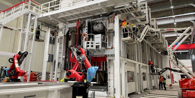 遭遇芯片短缺,马斯克:你们不懂生产汽车有多难