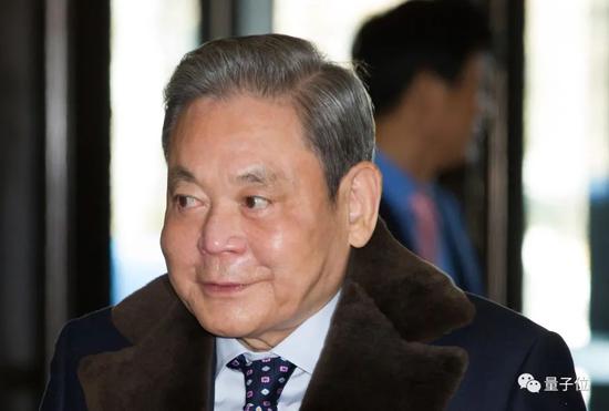 与乔布斯相提并论，他把韩国山寨家电厂打造为全球电子巨头