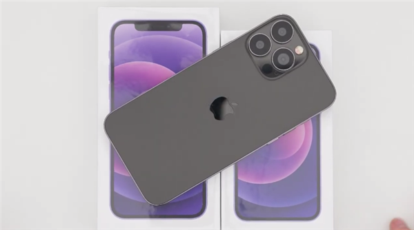 iPhone 13 Pro Max模型机曝光：提前感受下苹果新外形设计