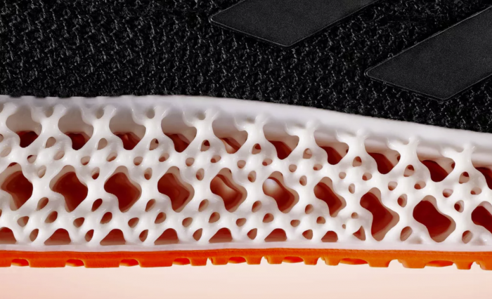 阿迪达斯新款跑鞋包含3D打印中底 让用户前脚部更加舒适