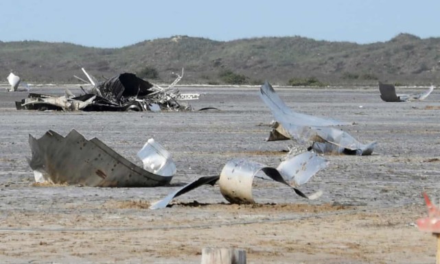 终于成功了!马斯克笑开花,SpaceX星舰万米高空飘下完美着陆