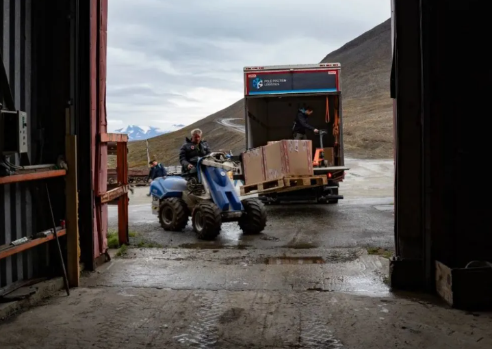 你写的代码被GitHub埋到北极了